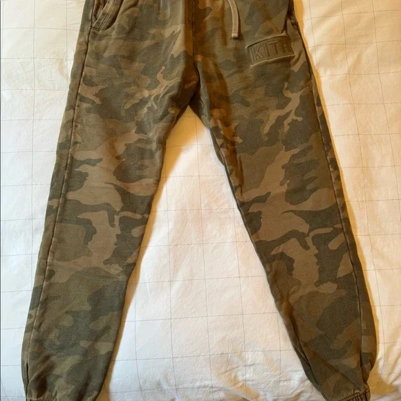 Kith Camouflage Sweatpants - Picture 2 of 3